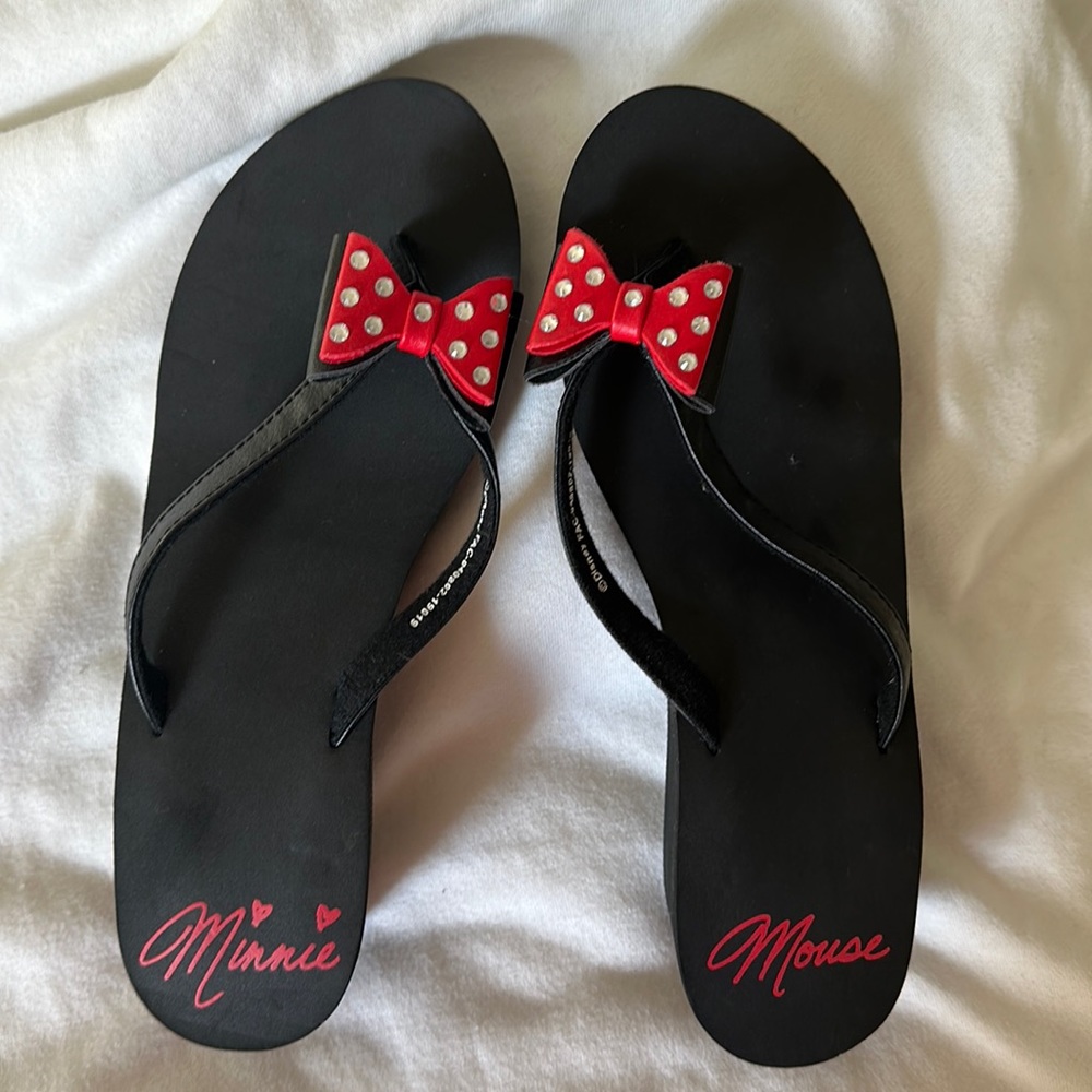 Brand new Minnie Mouse wedge flip flops